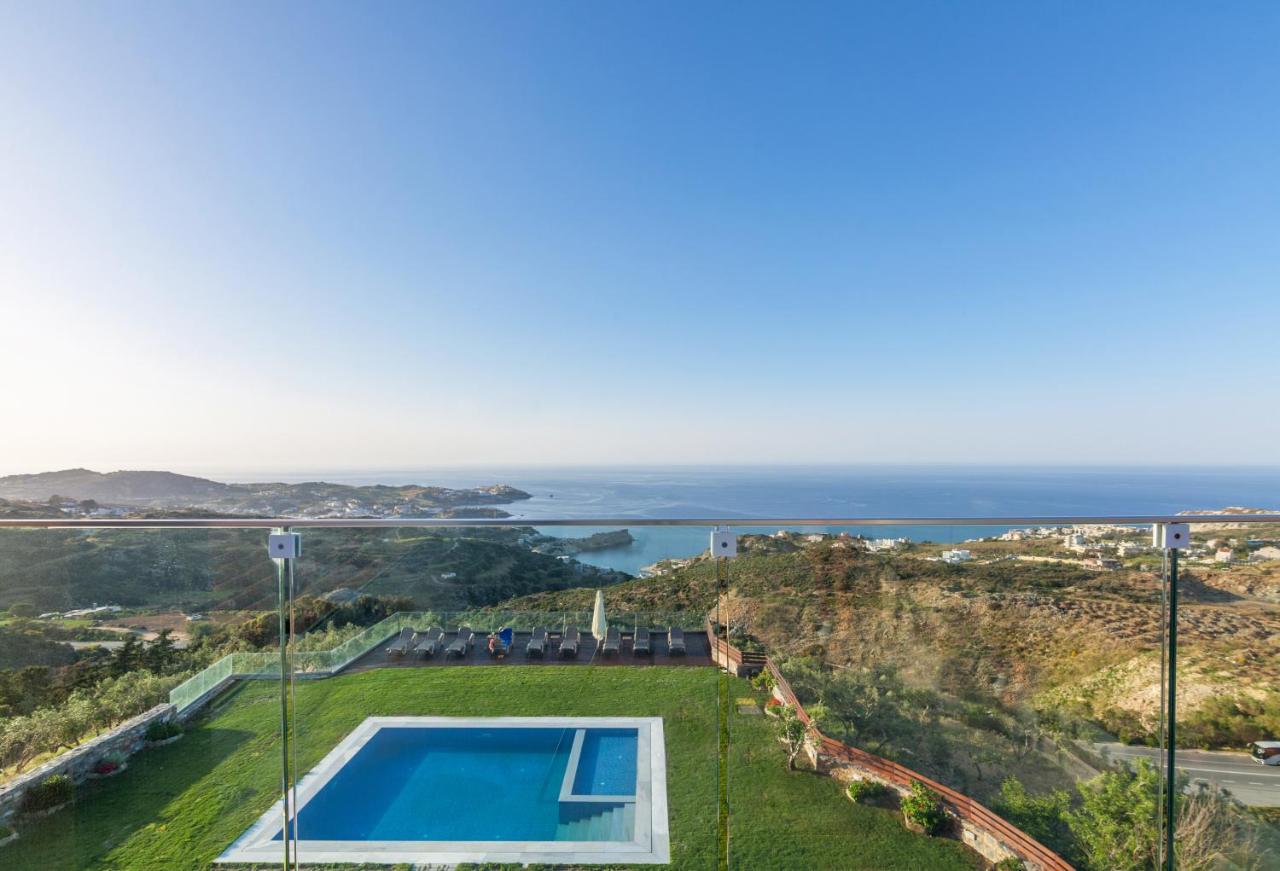 Villa Ourania Agia Pelagia  Luaran gambar